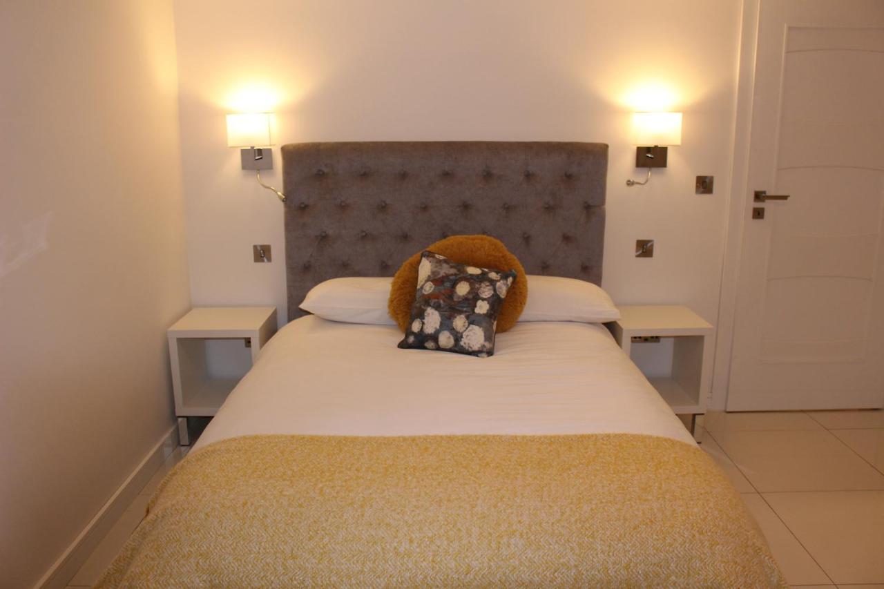 Blossom Lane Apartment Woodford  Eksteriør billede